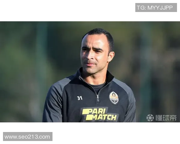 伊斯梅利与非洲人比赛腰斩原因揭秘及其对赛事的影响分析 伊斯梅利与非洲人比赛腰斩原因揭秘及其对赛事的影响分析